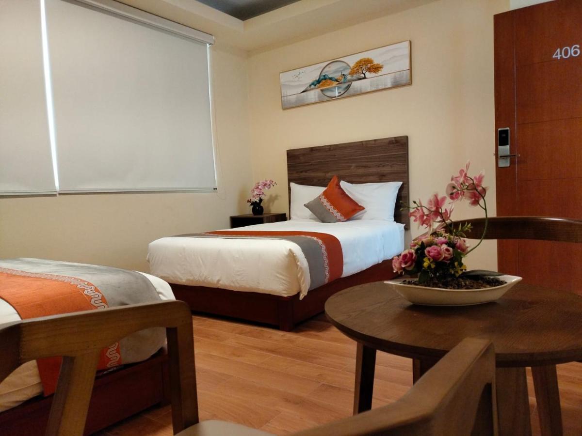 Sm Hotel Plus Lima Luaran gambar