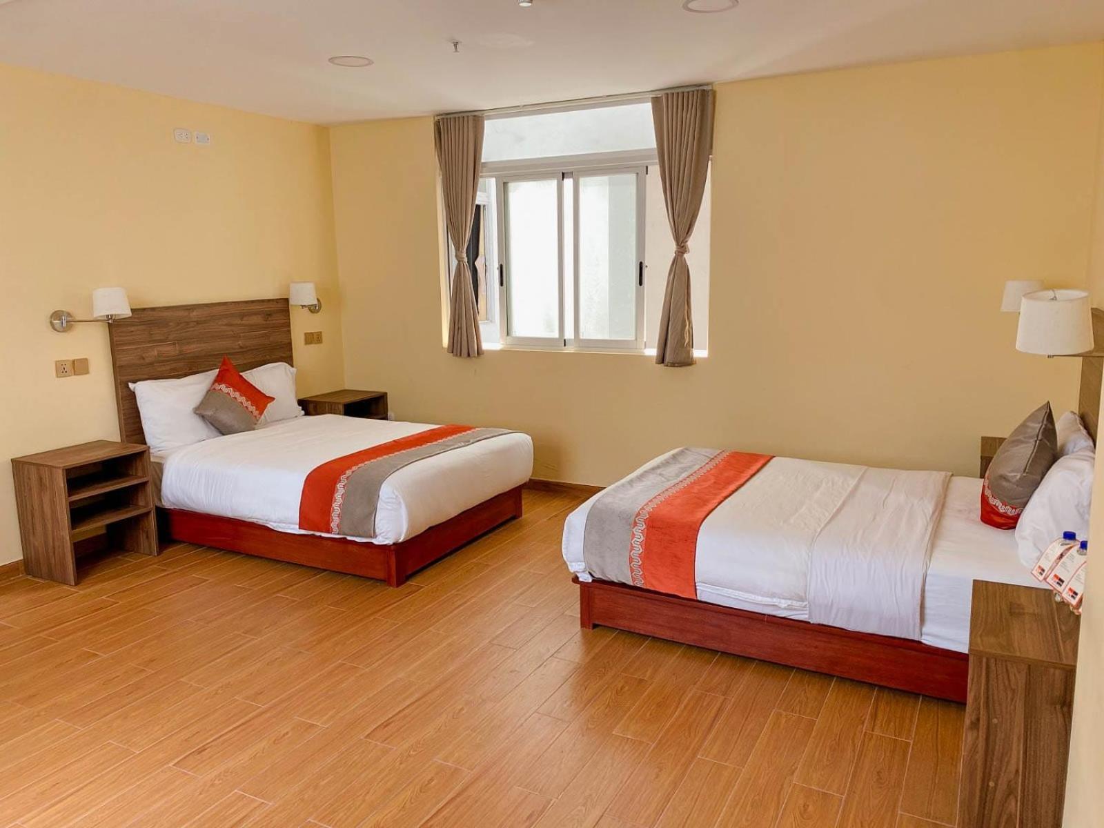 Sm Hotel Plus Lima Luaran gambar