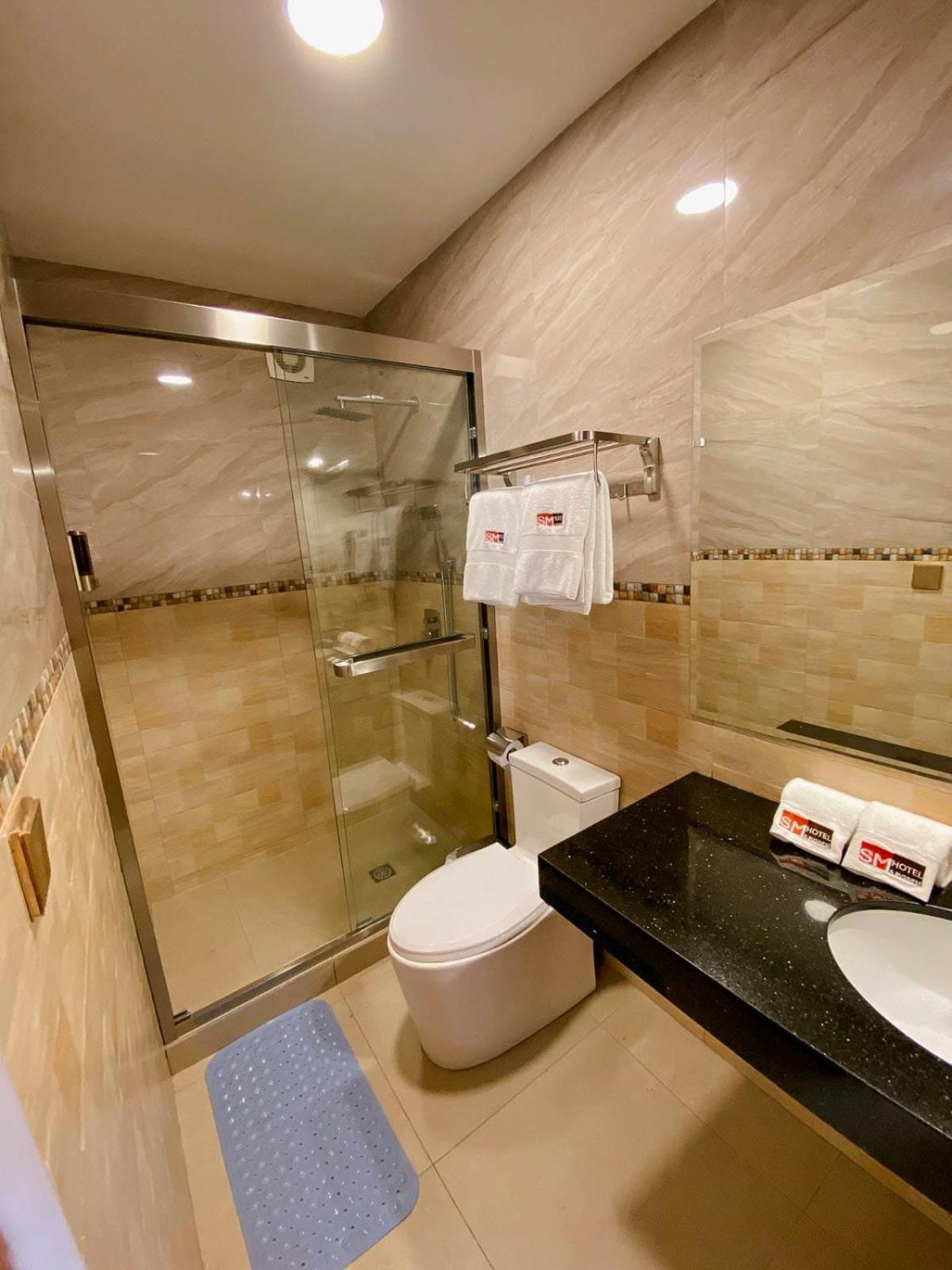Sm Hotel Plus Lima Luaran gambar
